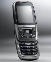 D600
